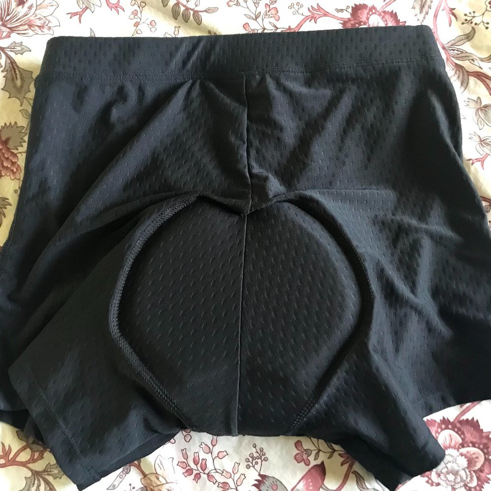 NWT Souke Sport Women's Padded Bike shorts Small